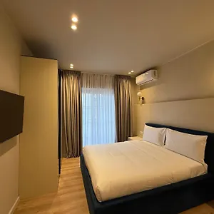  Apartment Vater Albanien